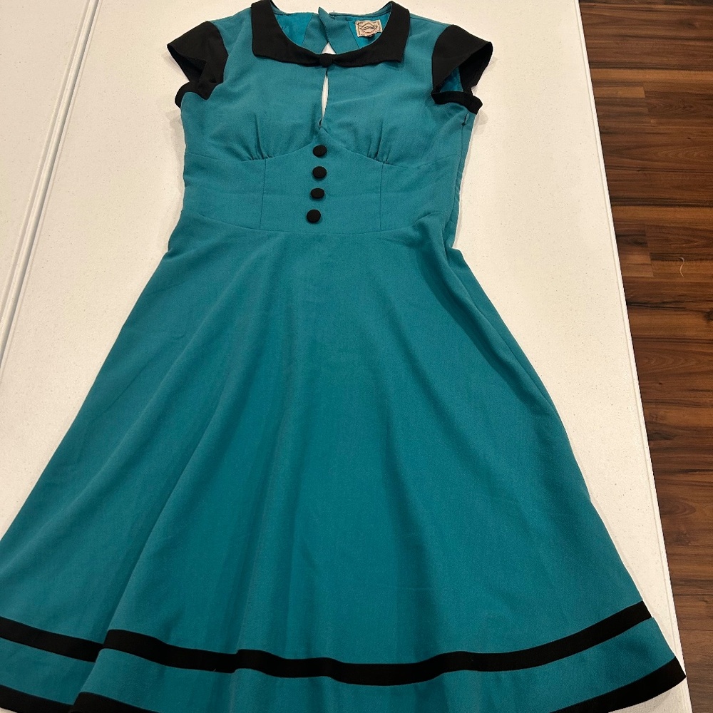 Really cute circle dress, with keyhole cutout